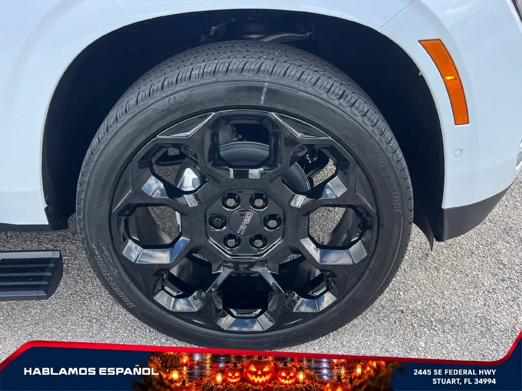 2027 GMC Yukon Denali - Photo 22