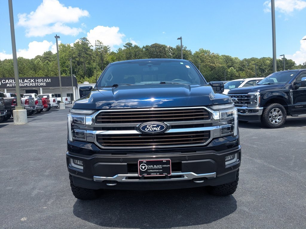 Used 2024  Ford King Ranch image 2