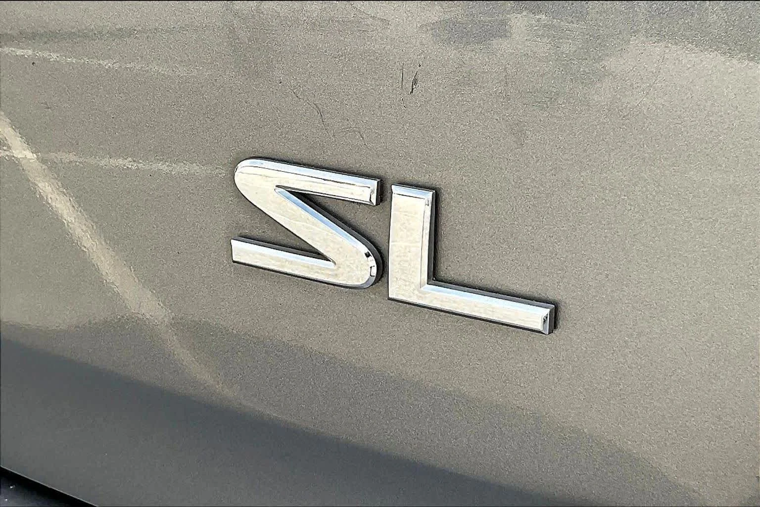 Used 2009 Platinum Graphite Nissan SL image 9