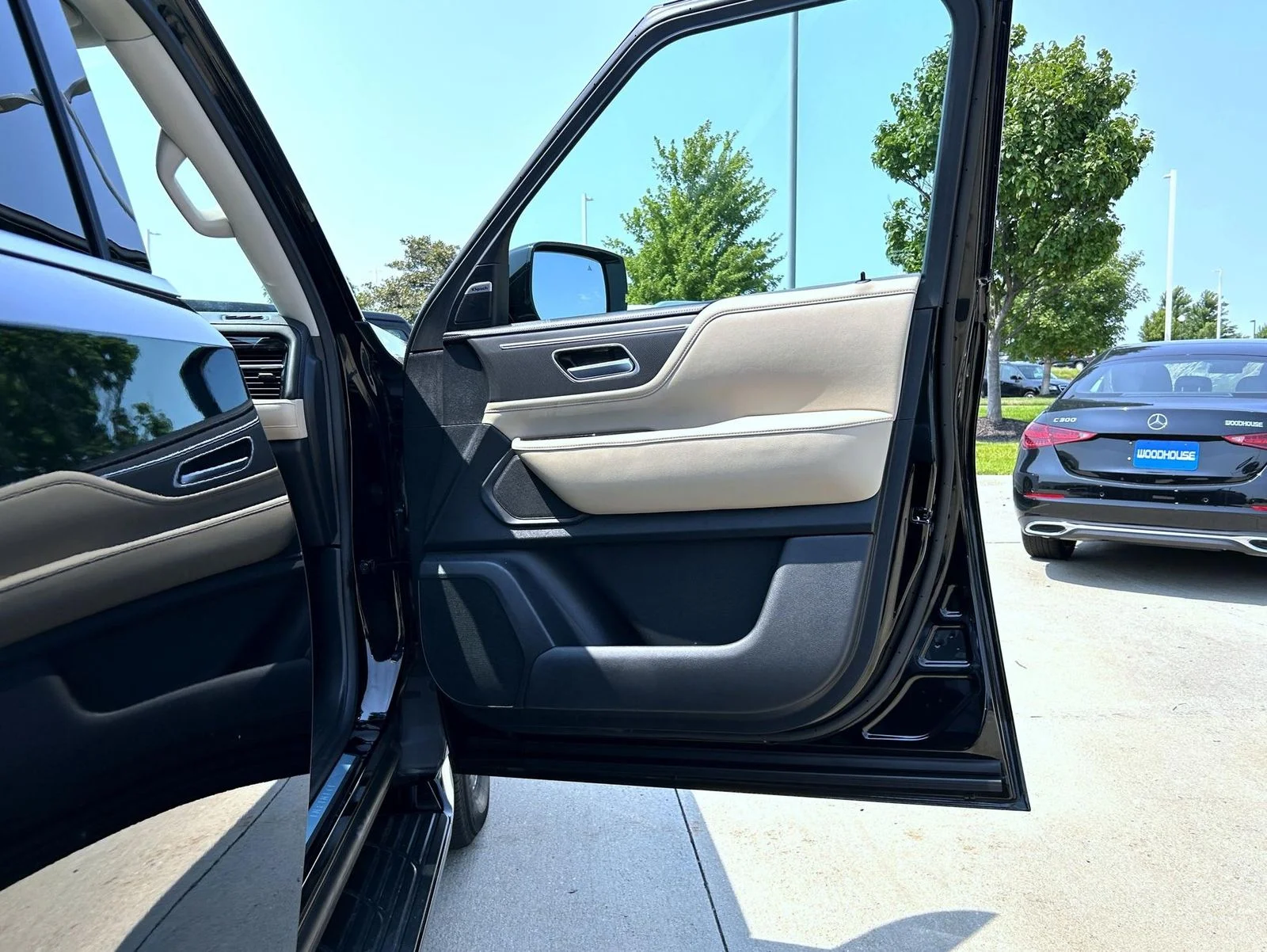 Used 2025 Black INFINITI PURE image 16