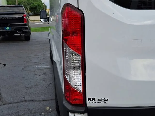 Used 2021 White Ford  image 12