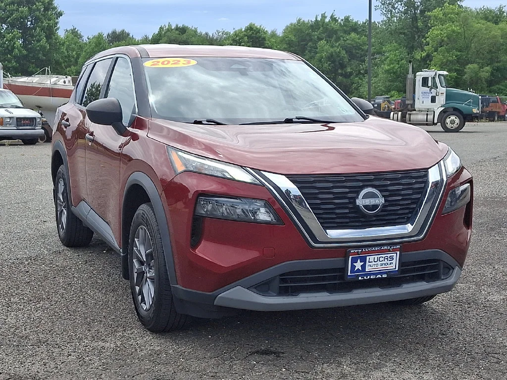 Used 2023 Scarlet Ember Tintcoat Nissan S image 2