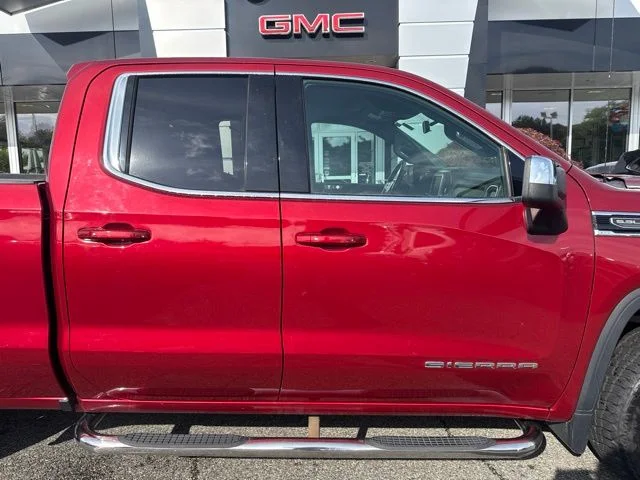 Used 2020 Red GMC SLE image 28