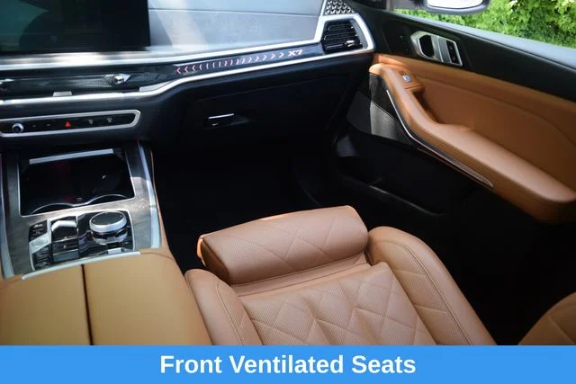 Used 2023 White BMW xDrive40i image 14