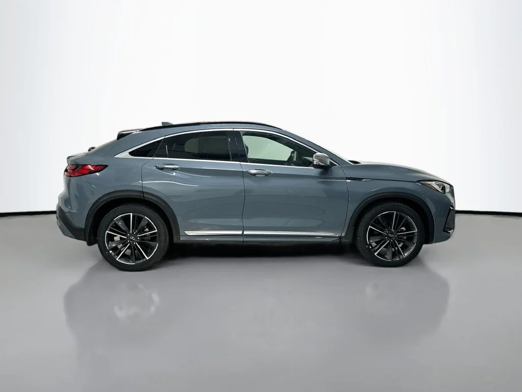 Used 2025 Slate Gray INFINITI ESSENTIAL image 8