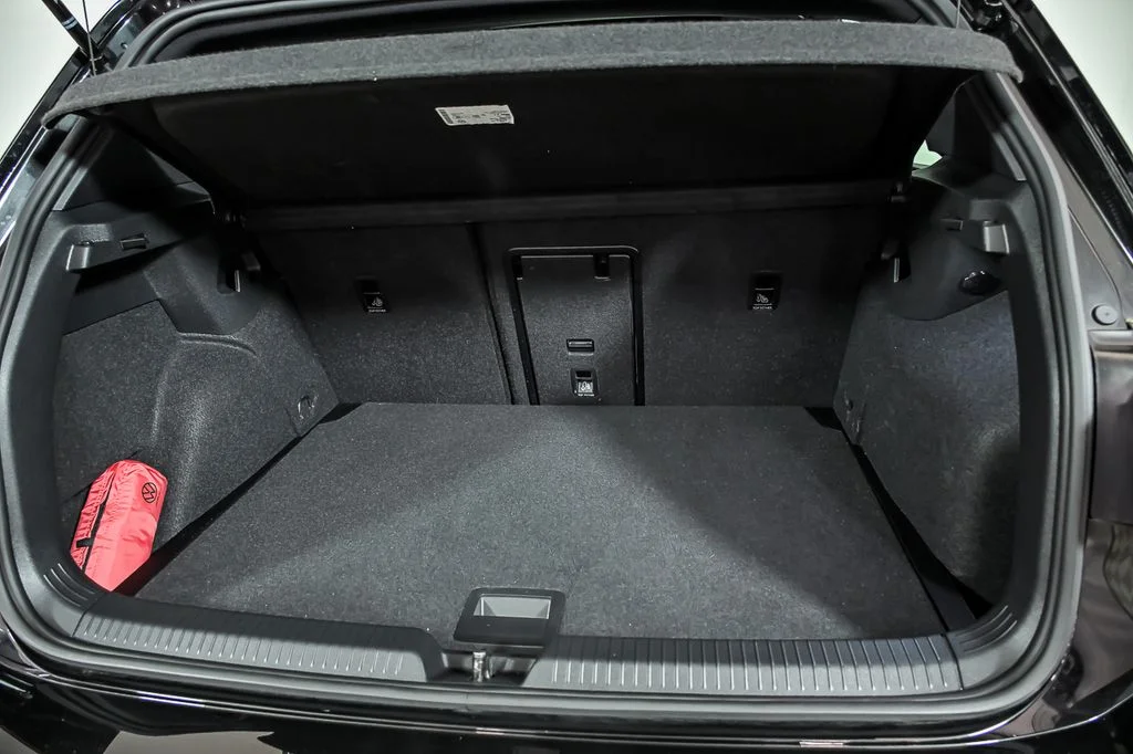 Certified Used 2025 Black Volkswagen 2.0T SE image 9