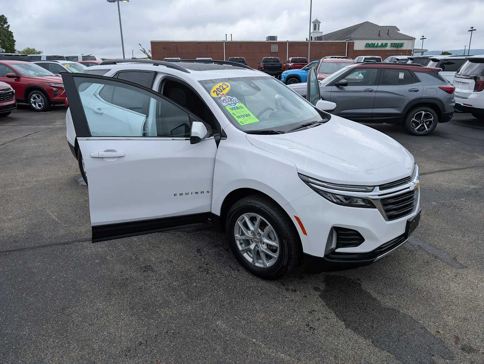 Used 2023 Summit White Chevrolet LT image 16