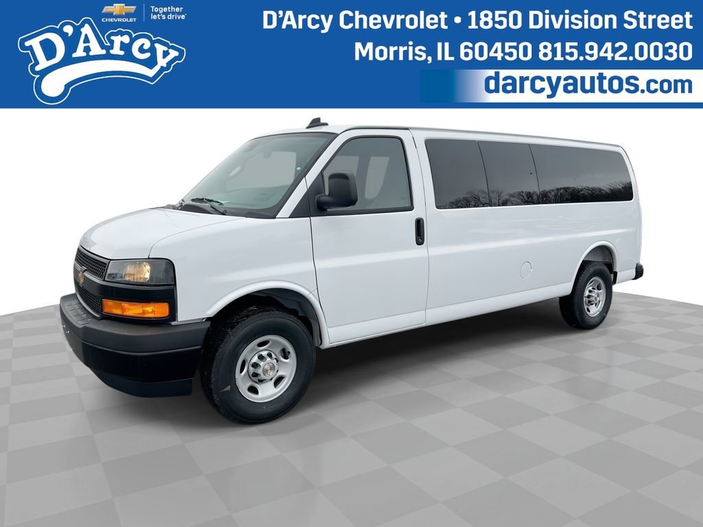 2025 Chevrolet Express 3500 LS Extended's photo