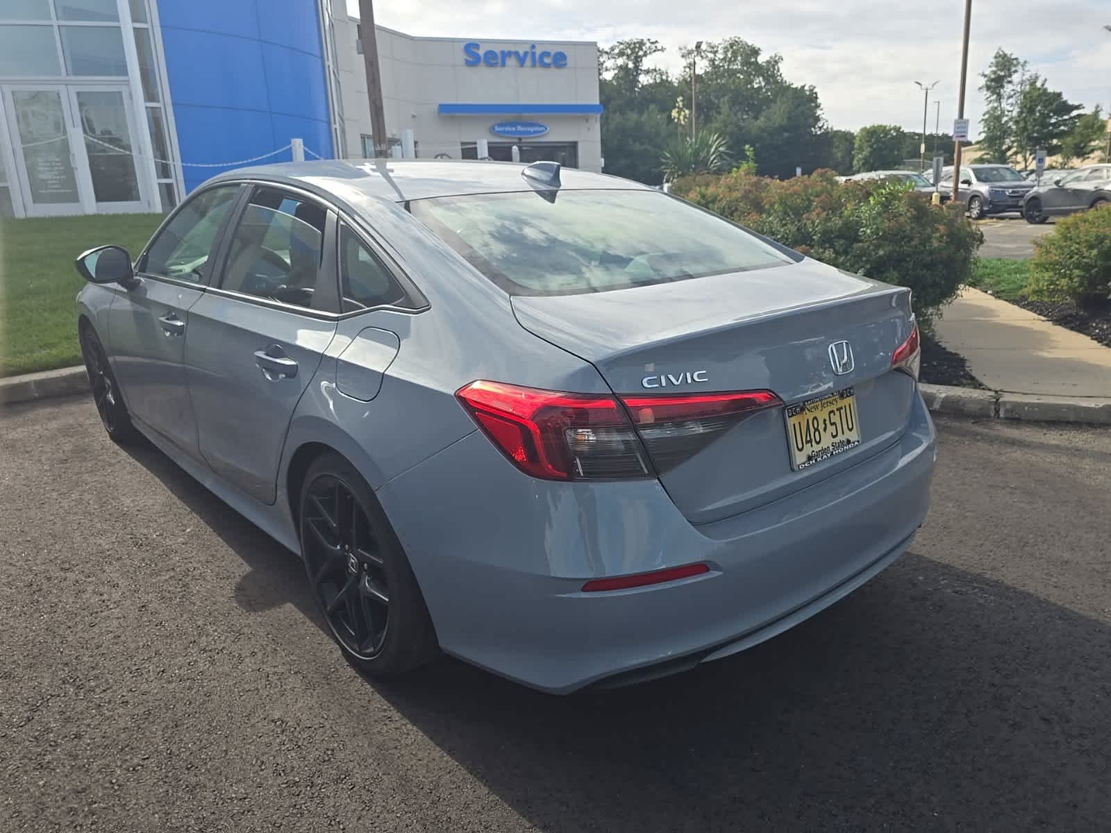 Certified Used 2024 Sonic Gray Pearl Honda Sport image 8