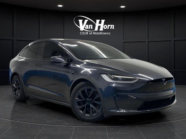 2024 Tesla Model X Long Range's photo