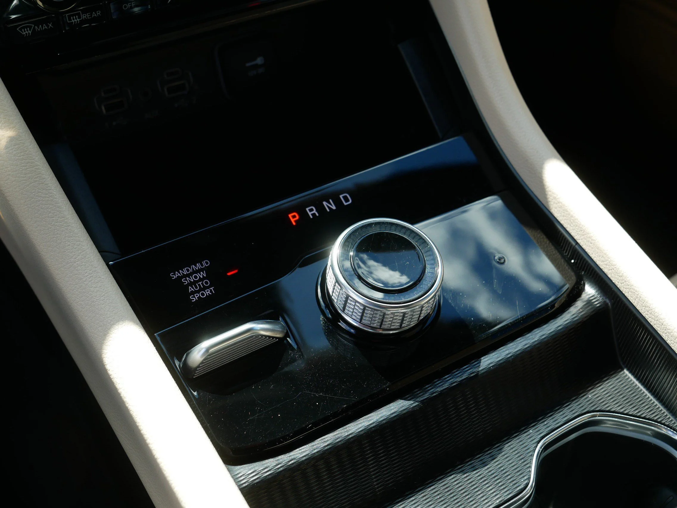 Used 2024 Silver Zynith Jeep Limited image 24