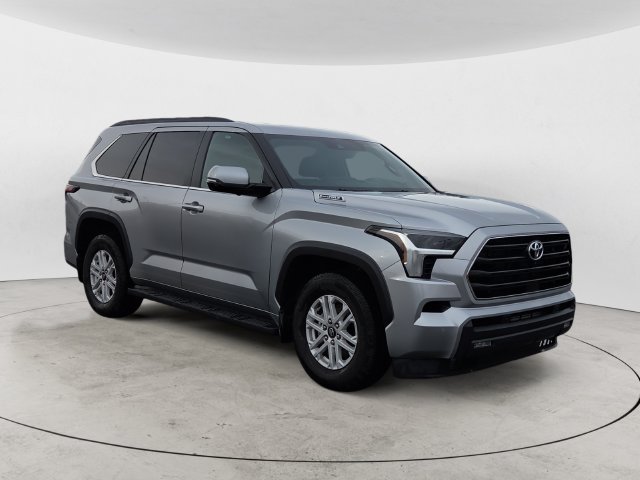 Used 2025 Silver Toyota SR5 image 3