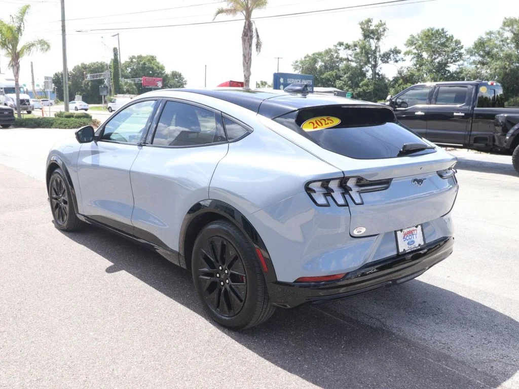 Certified Used 2025 Gray Ford Premium image 10
