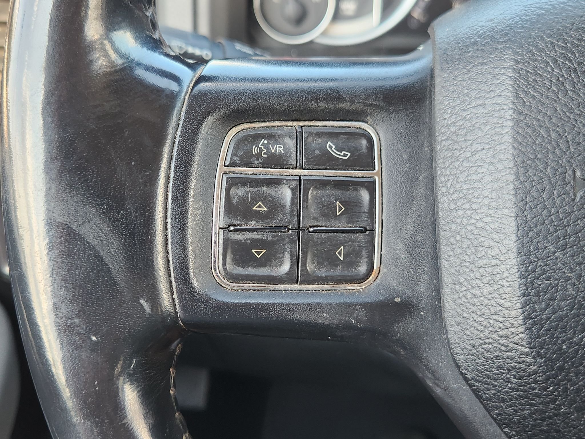 Used 2018 BLACK Ram Big Horn image 30