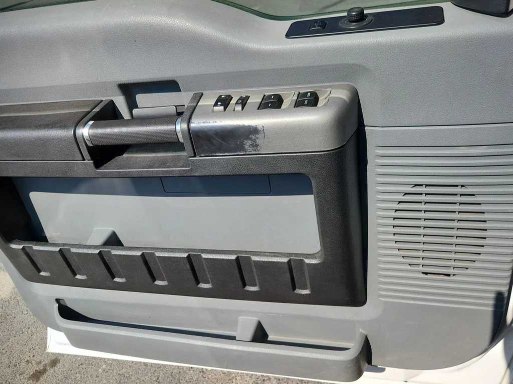 Used 2016 White Ford XLT image 8