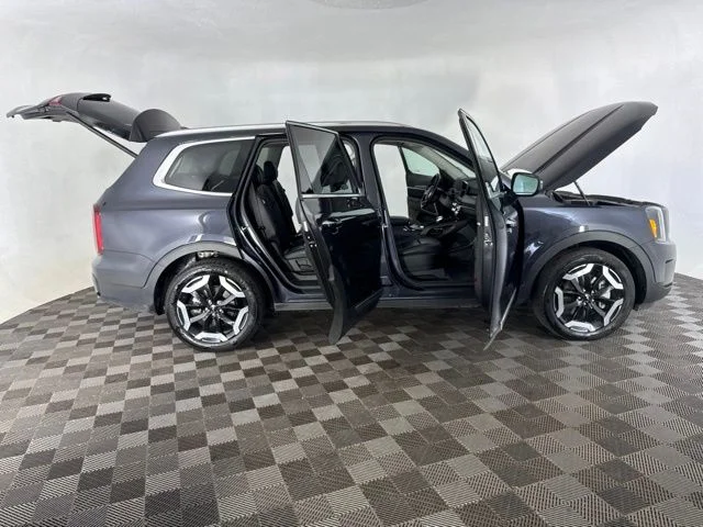 Used 2025 Gray Kia S image 15