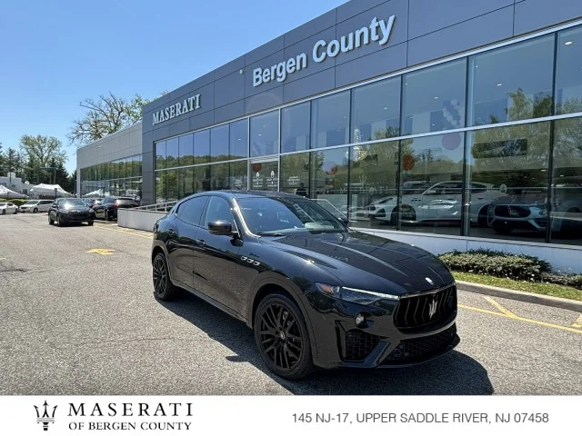 2022 Maserati Levante Modena's photo