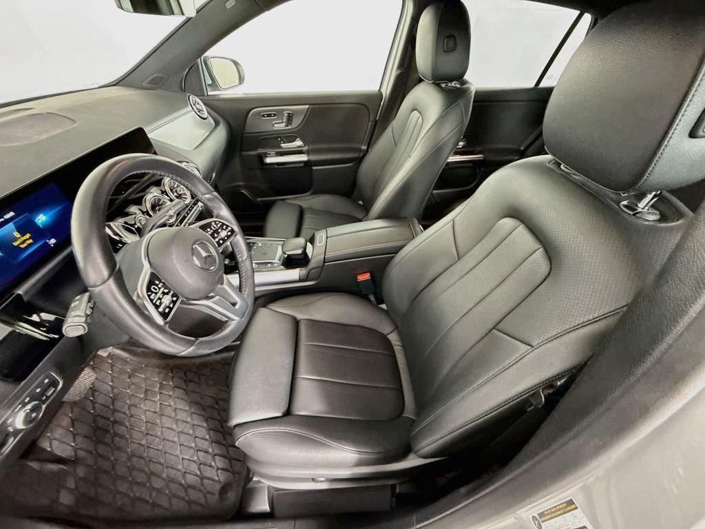 Used 2023 Silver Mercedes-Benz GLA 250 image 5