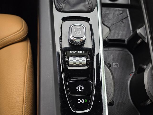 2019 Volvo XC60 Momentum - Photo 13