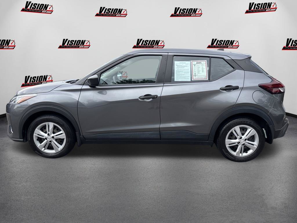 Used 2021 Gray Nissan S image 9