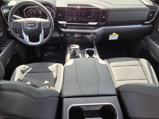 2026 GMC Sierra 1500 SLT - Photo 8