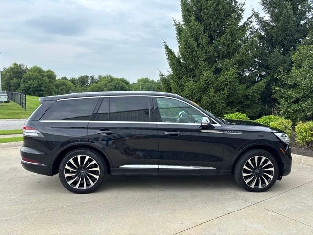 Used 2020 Infinite Black Metallic Lincoln Black Label Grand Touring image 6