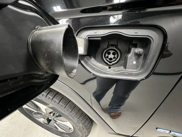 Used 2024 Black Jeep 4xe image 37