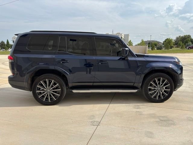 Used 2024 Blue Lexus 550 Luxury image 5