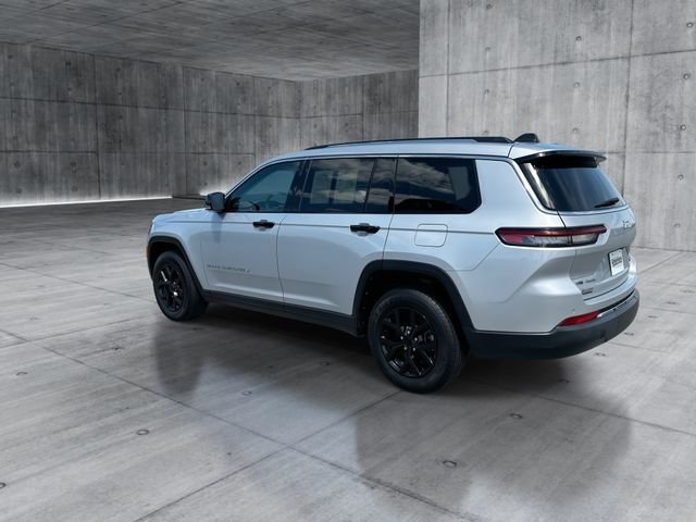 Used 2021 Silver Jeep Limited image 6