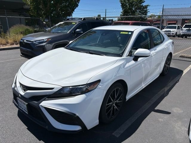 Used 2022 White Toyota SE image 4