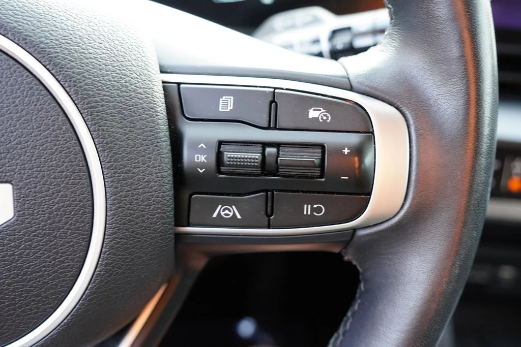 Used 2024 Gravity Gray Kia EX image 32