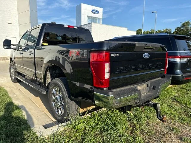 Used 2021 Black Metallic Ford Lariat image 3