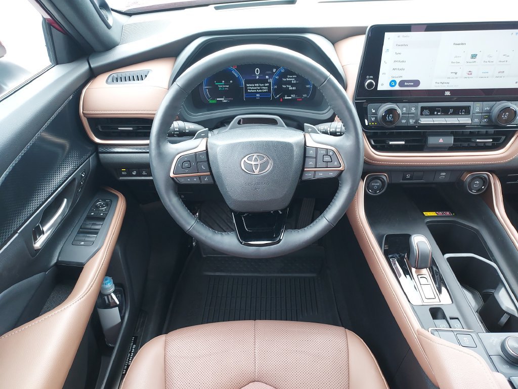Used 2025 Red Toyota MAX Platinum image 16
