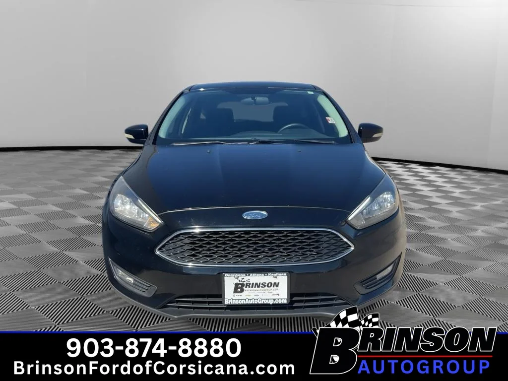 Used 2018 Shadow Black Ford SEL image 2