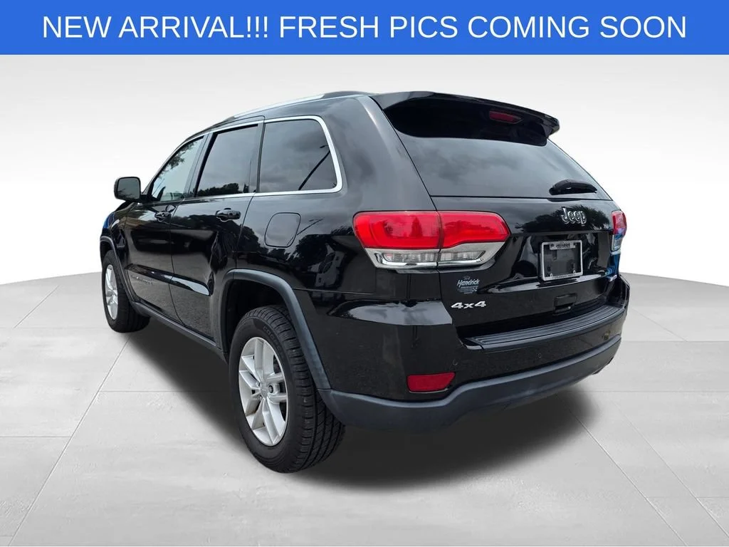 Used 2017 Black Jeep Laredo image 6