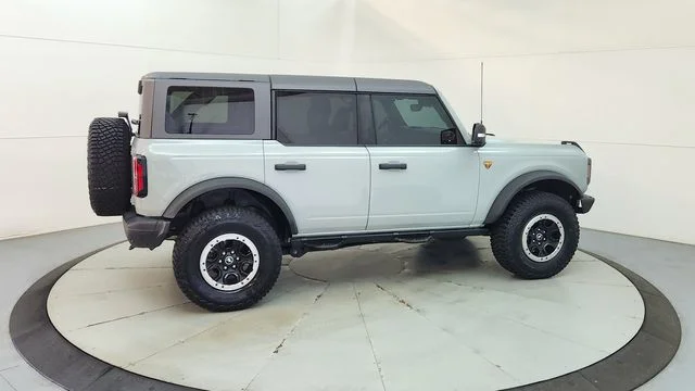 Used 2023 Gray Ford Badlands image 11