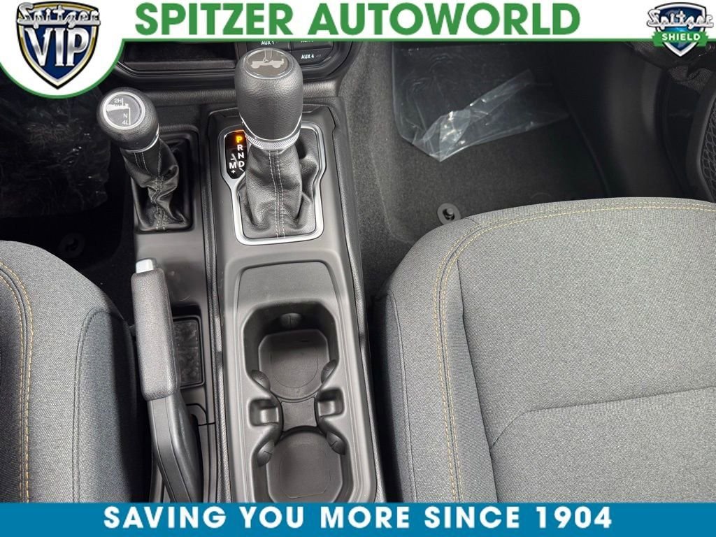 New 2025 Black Clear-Coat Exterior Paint Jeep Sport S image 22