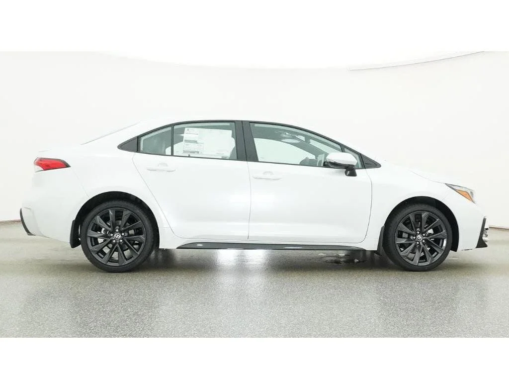 New 2026 Wind Chill Pearl Toyota SE image 33