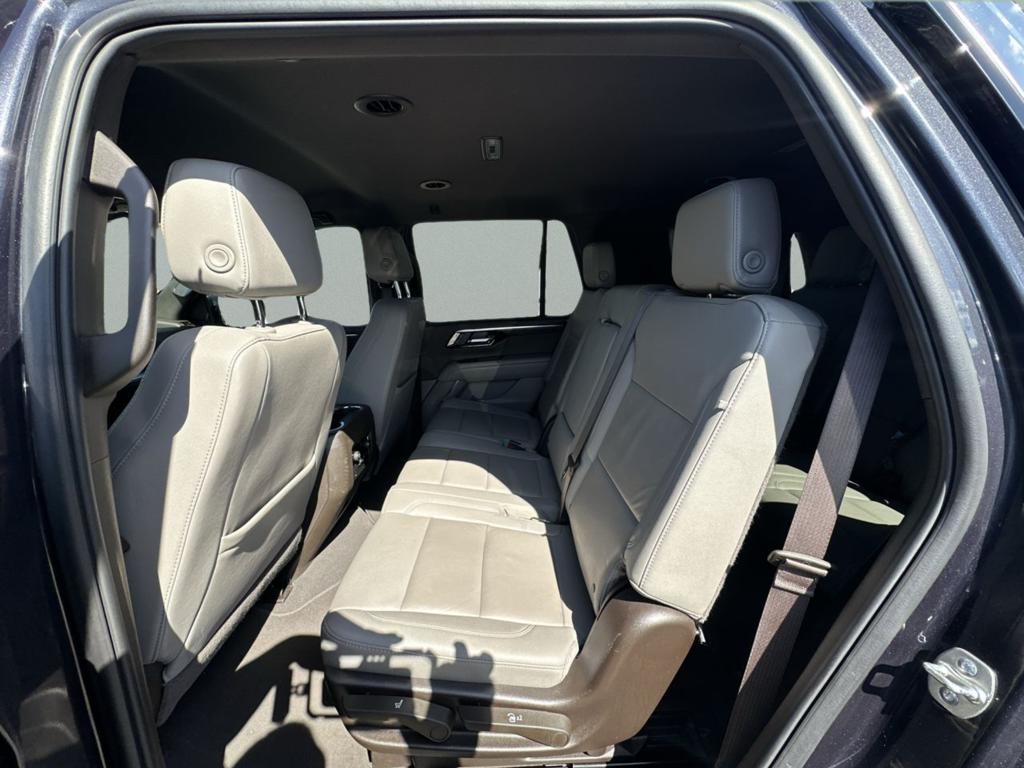 Used 2025 Gray Chevrolet LT image 23