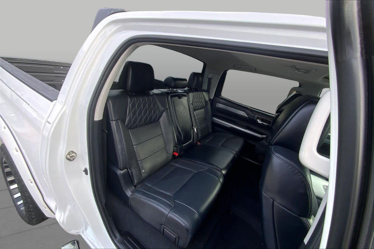 Used 2016 Super White Toyota Platinum image 17