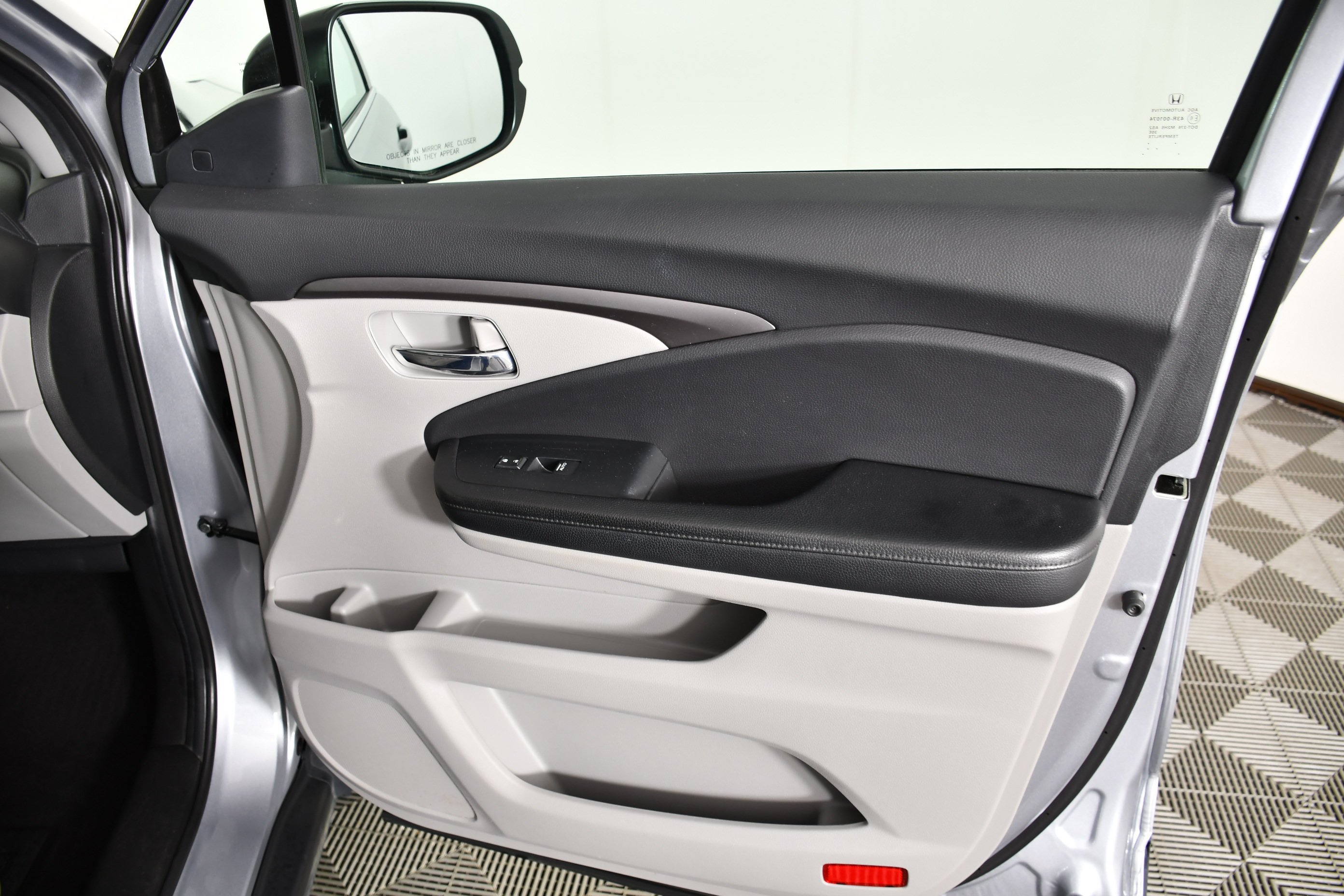 Used 2020 Lunar Silver Metallic Honda EX-L image 41