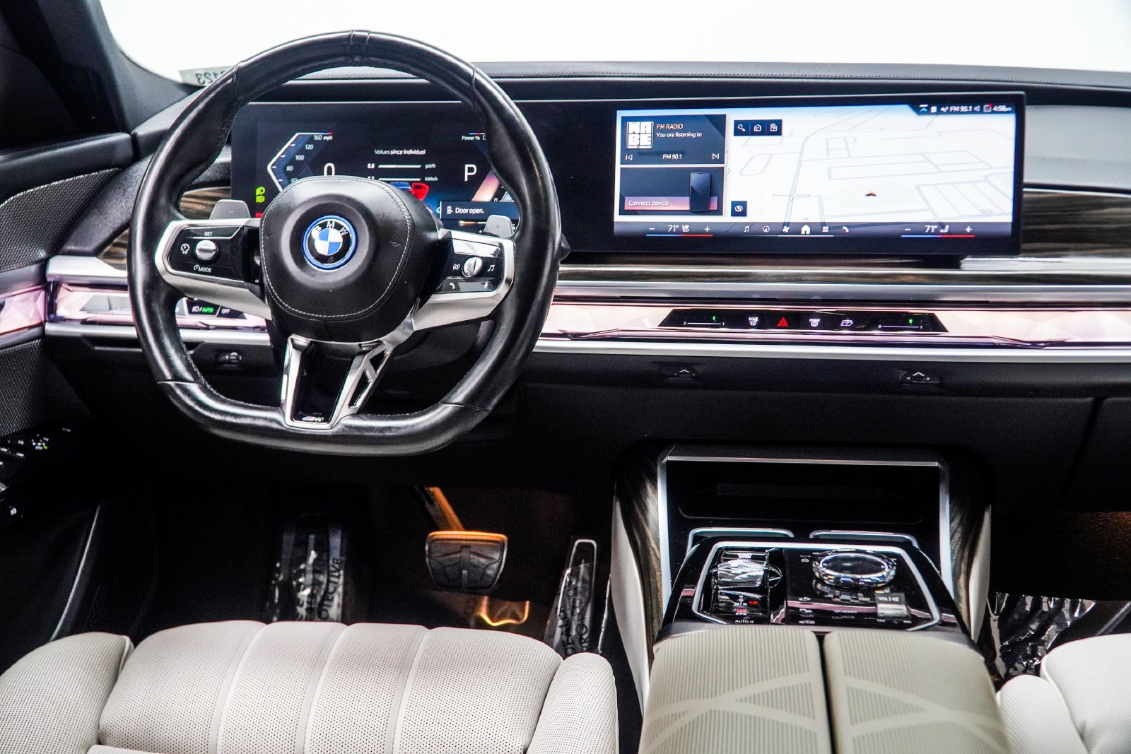 Used 2024 Black BMW 750e xDrive image 18