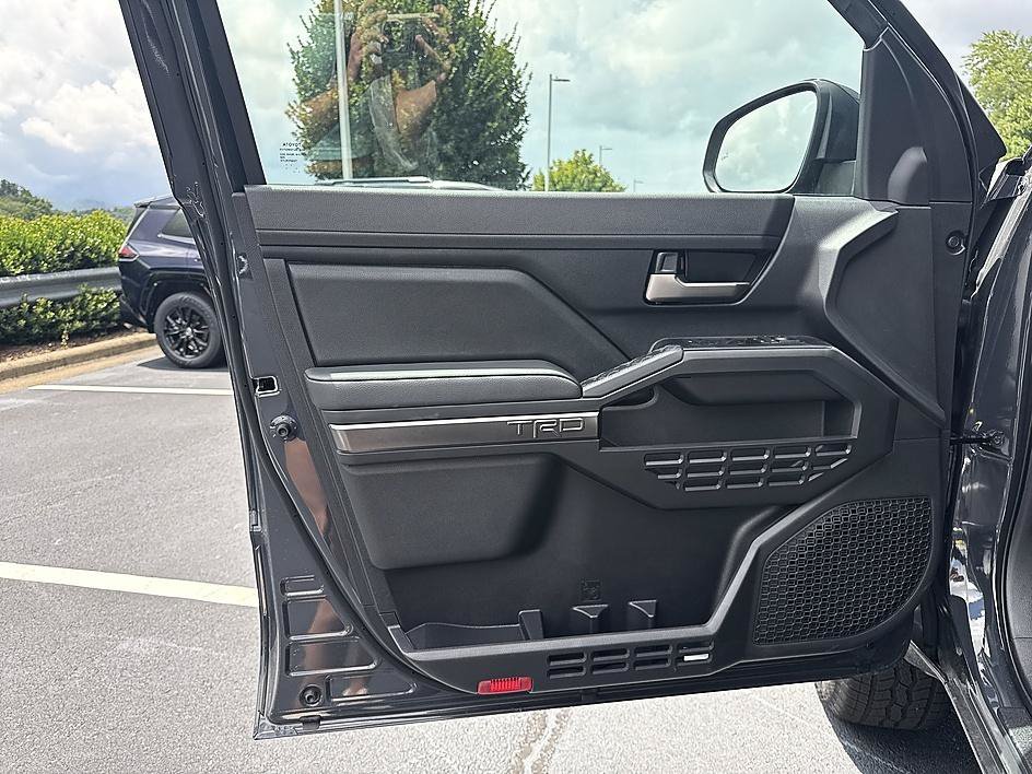 2026 Toyota Tacoma TRD Off Road - Photo 9