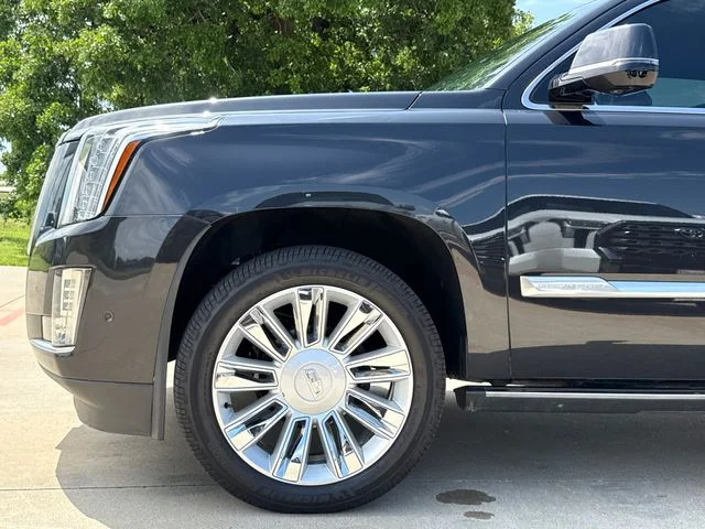 Used 2019 Black Cadillac Platinum Edition image 5