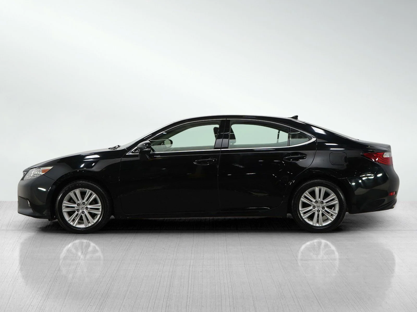 Used 2014 Lexus ES 350 with VIN JTHBK1GG9E2143244 for sale in Burnsville, Minnesota