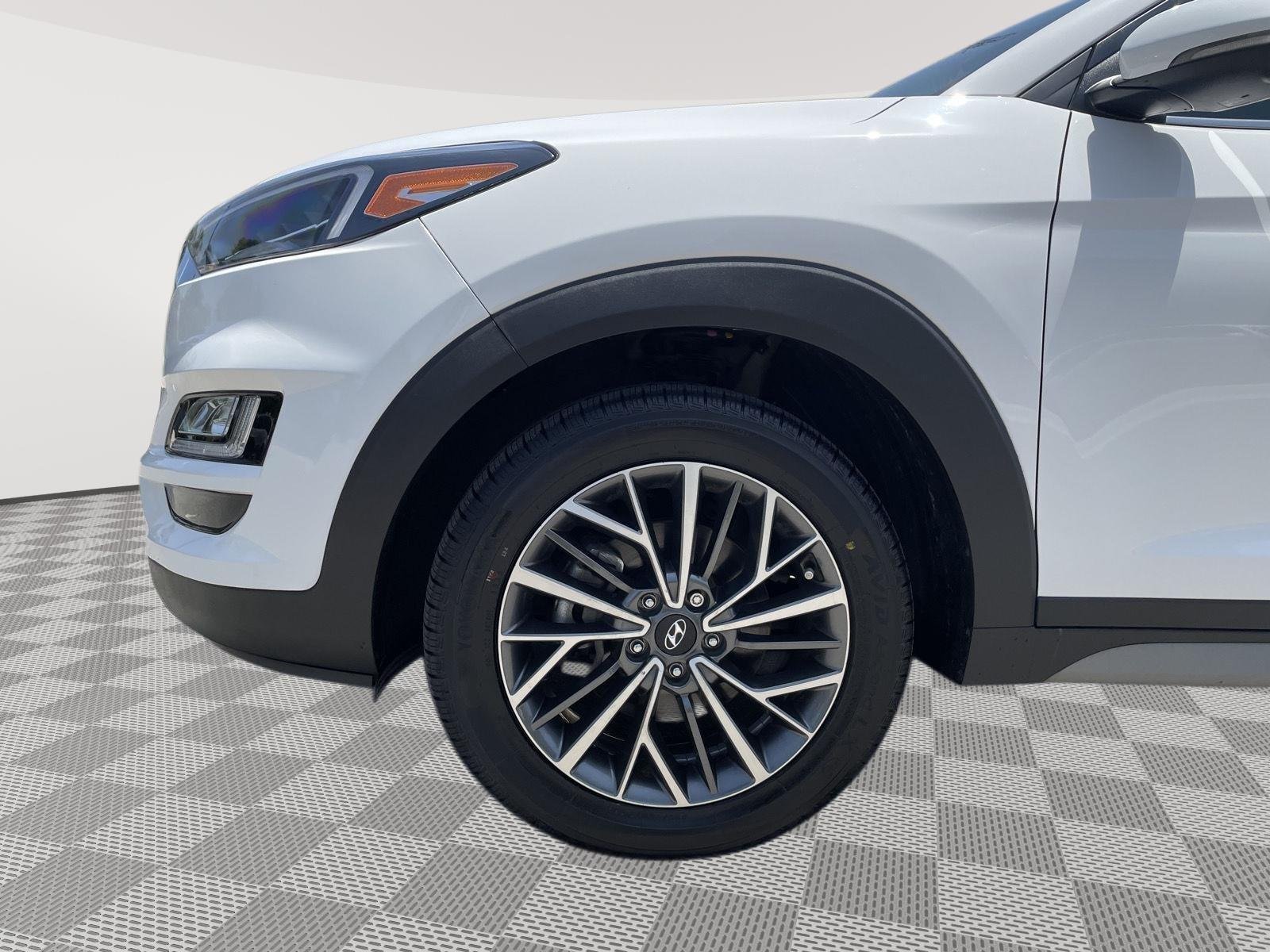 Used 2021 Winter White Hyundai Ultimate image 11