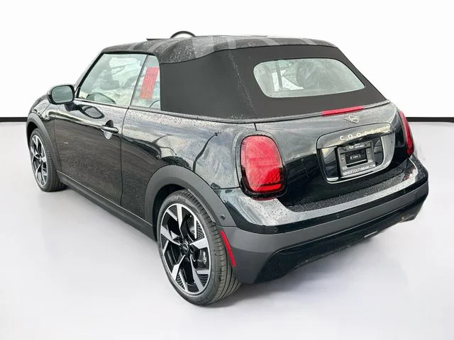 New 2026 Black MINI Iconic image 3