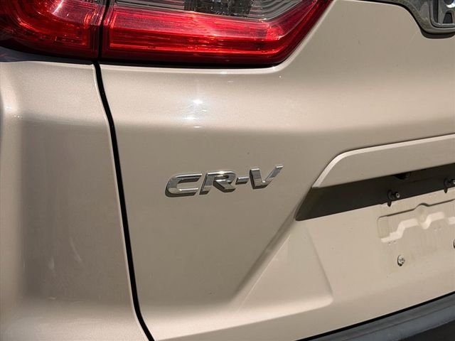 Used 2018  Honda Touring image 13