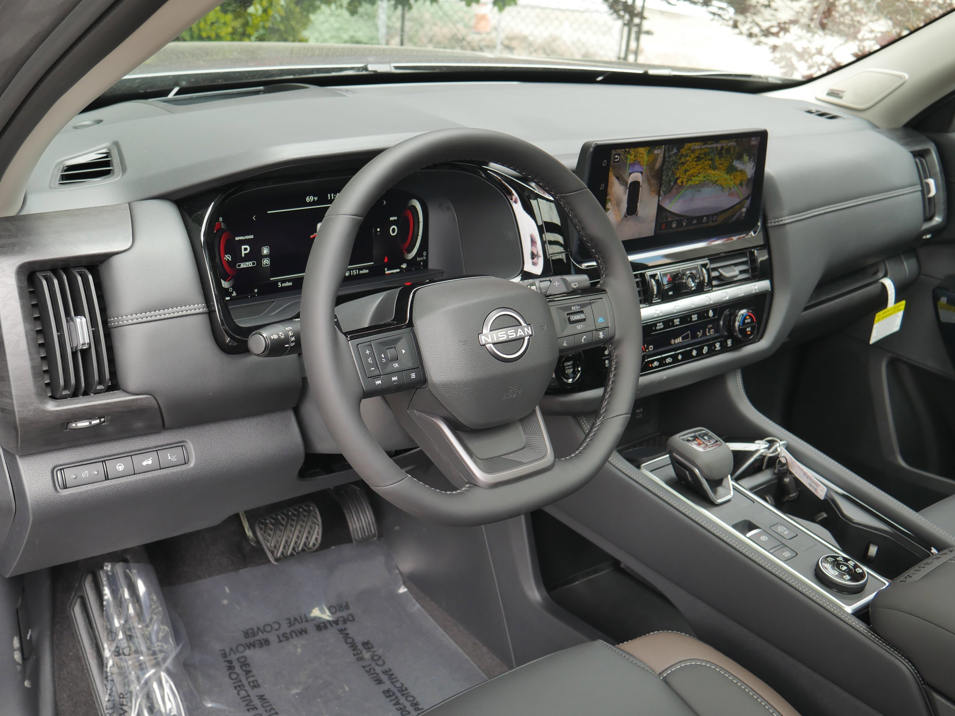 New 2026 Gun Metallic Nissan Platinum image 4