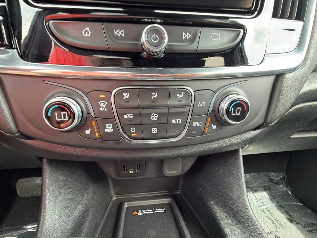 Used 2023 Blue Chevrolet LT image 26